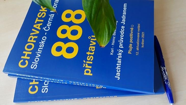  Jachtařský průvodce 888 přístavů a zátok